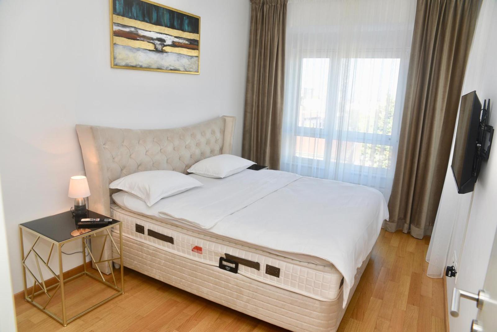 The Main Square Apartments Banja Luka Quarto foto